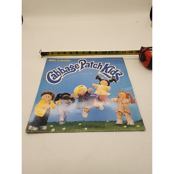 VINTAGE 1985 CABBAGE PATCH KIDS CALENDAR BRIGHT COLORS - Picture 1 of 6